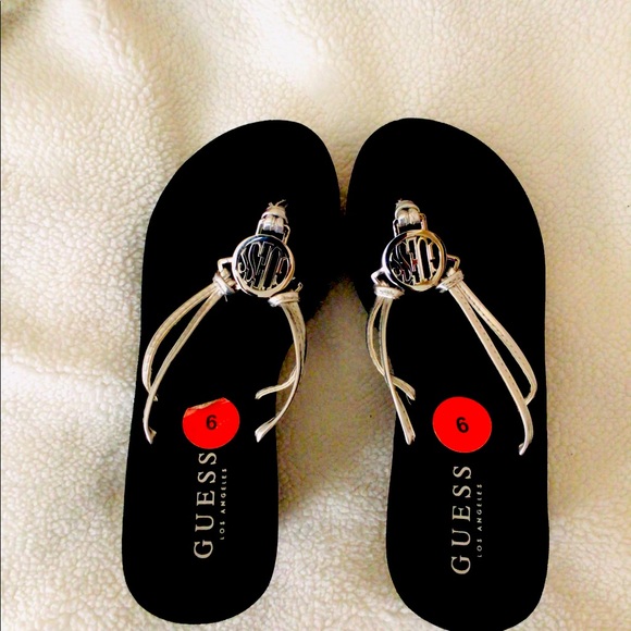 WOMEN’S GUESS WEDGE FLIPS ON SANDALS FOR SALE - Picture 3 of 4